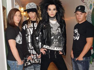 Bill Kaulitz mit seinen Jungs von Tokio Hotel: Mit über vier Millionen verkauften Tonträgern gehört die Band im deutschsprachigen Raum zu den kommerziell erfolgreichsten Bands der letzten Jahre