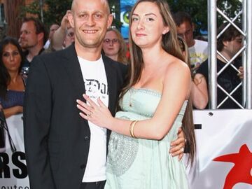 Schauspieler Jürgen Vogel und seine Freundin Michelle Gornick. Der vierfache Vater erwartet mit ihr ein Baby
