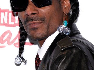 Er ist ein alter Hase im Musik-Business: Snoop Dogg ließ es sich nicht nehmen bei dem großen Event in Las Vegas dabei zu sein, schließlich diente er als Laudator für den Preis des besten digitalen Künstlers des Jahres.