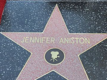 Jennifers Stern hat die Nummer 2.462 und liegt an der Ecke Vine Street vor dem W Hollywood Hotel