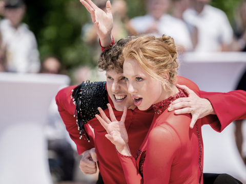 Anna Ermakova und Valentin Lusin beim "ZDF-Fernsehgarten" am 4. Juni 2023