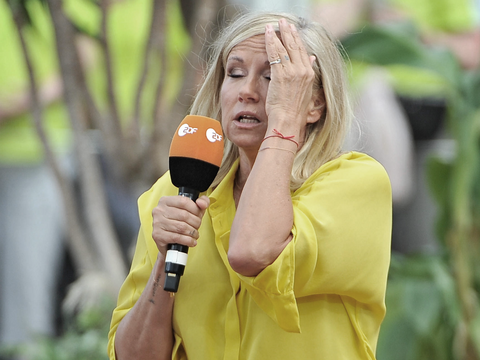 Andrea Kiewel beim "ZDF-Fernsehgarten" am 30. Juli 2023