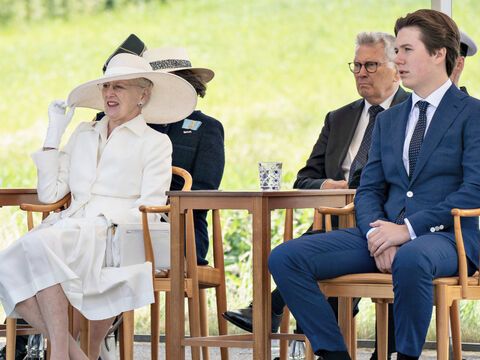 Königin Margrethe und ihr Enkel Prinz Christian, 2021. 
