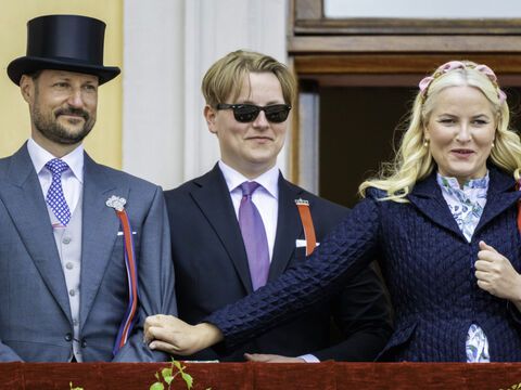 Prinz Haakon, Prinz Sverre Magnus und Prinzessin Mette-Marit. 