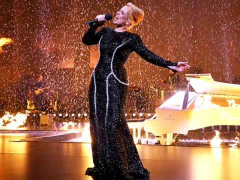 Adele singt bei ihrer Las Vegas Show