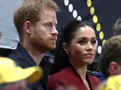 Prinz Harry und Herzogin Meghan sehen niedergeschlagen aus