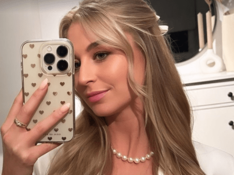 "Bachelors" 2024: Siegerin Larissa Schulte macht ein Selfie 