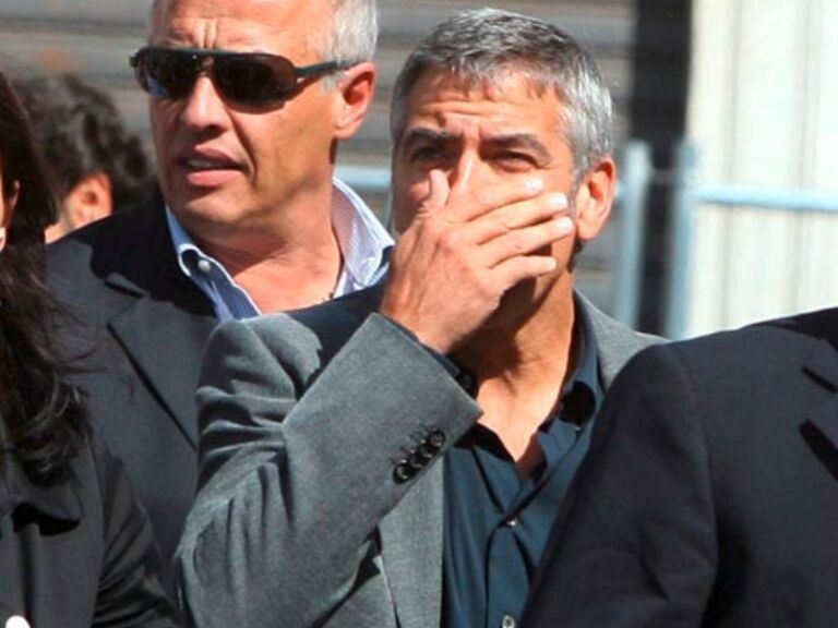GroÃes Kino in der italienischen Erdbebenstadt L´´Aquila: Hollywood-Star George Clooney und sein Kollege Bill Murray besuchten am vergangenen Donnerstag die zerstÃ¶rte Provinz in den Abruzzen