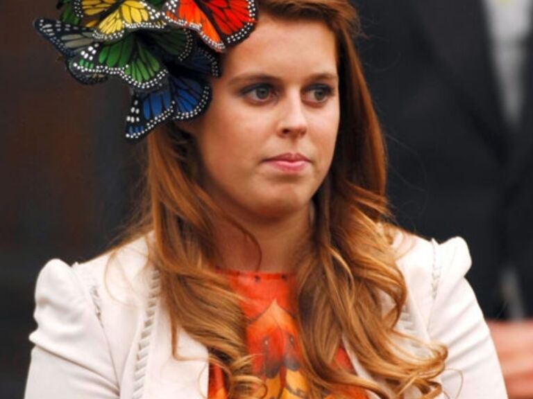 2008 war modisch das Jahr der Schmetterlinge. Diesen interessanten Hut trug die englische Prinzessin Beatrice 