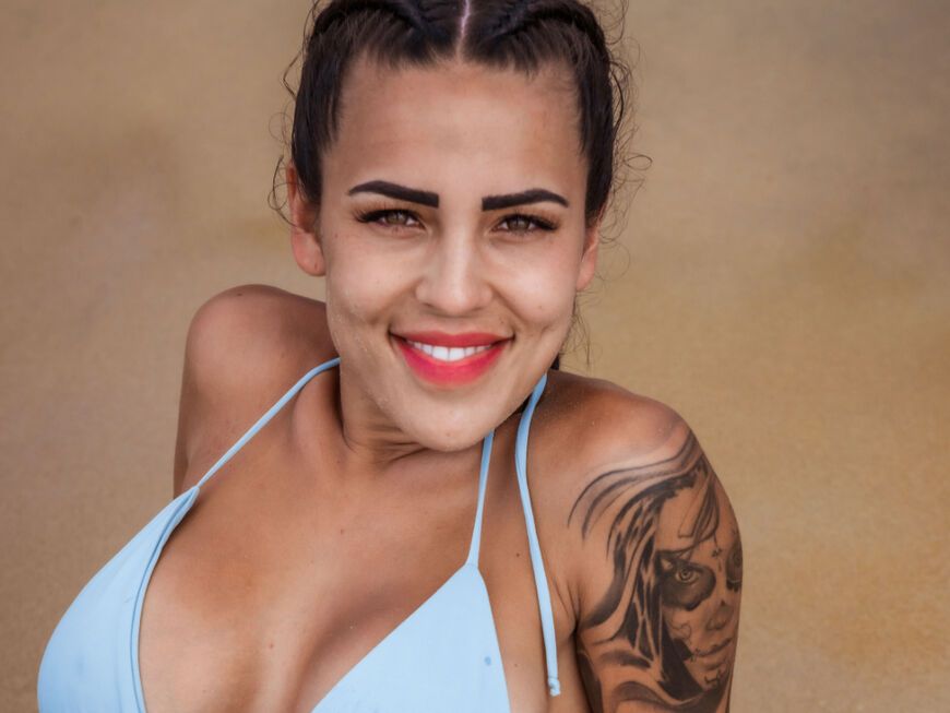 Elena Miras im Bikini
