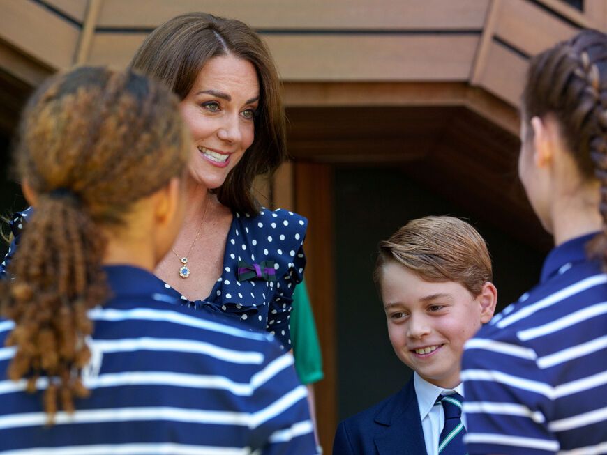 Prinzessin Kate und Prinz George lachen 