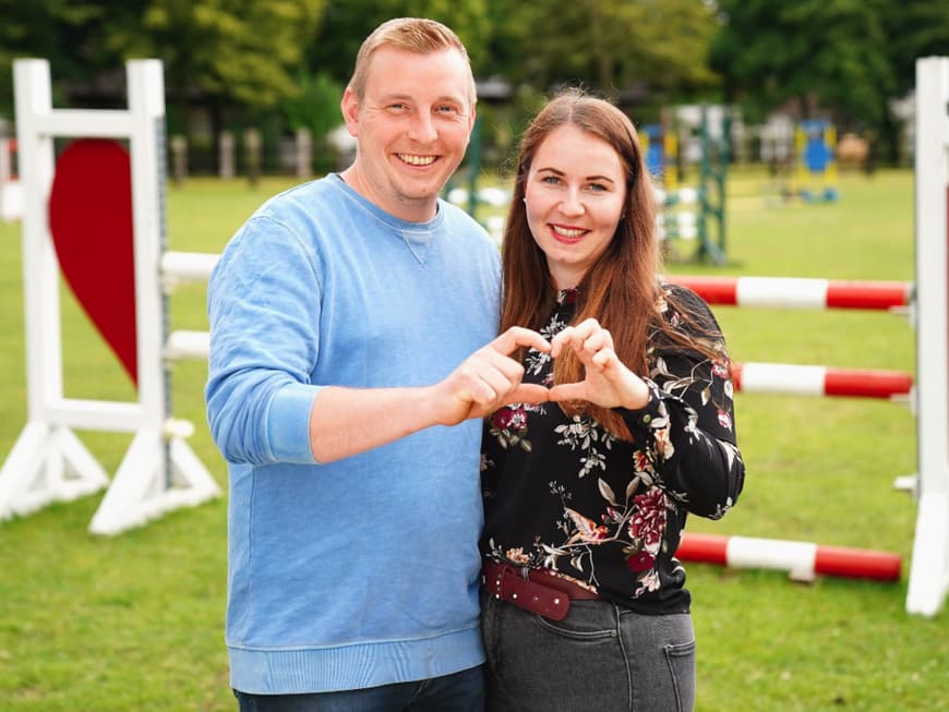 Bauer Sucht Frau Anna Trägt Perücke "Bauer sucht Frau"-Ulf & Anna Lina: Erstaunliches Orakel vorm Liebes-Outing