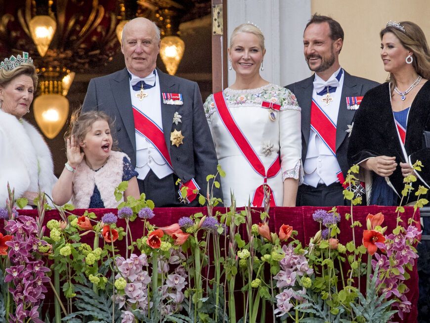 Die norwegische Königsfamilie um König Harald