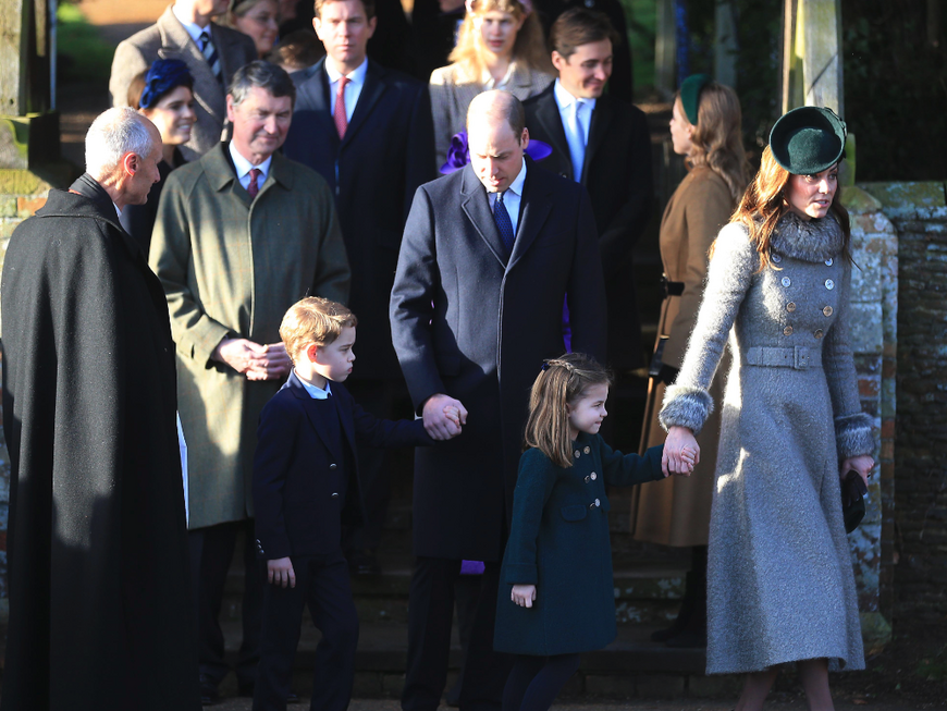 Weihnachten bei den britischen Royals: Kate, William und Familie beim Gottesdienst in Sandringham