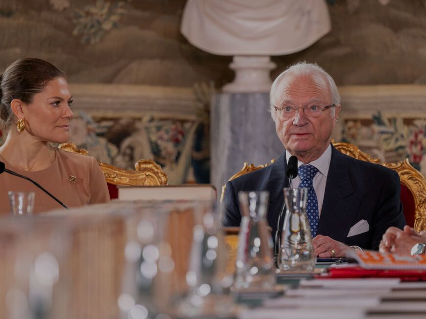 Prinzessin Victoria und König Carl Gustav bei einem Termin, 2023.