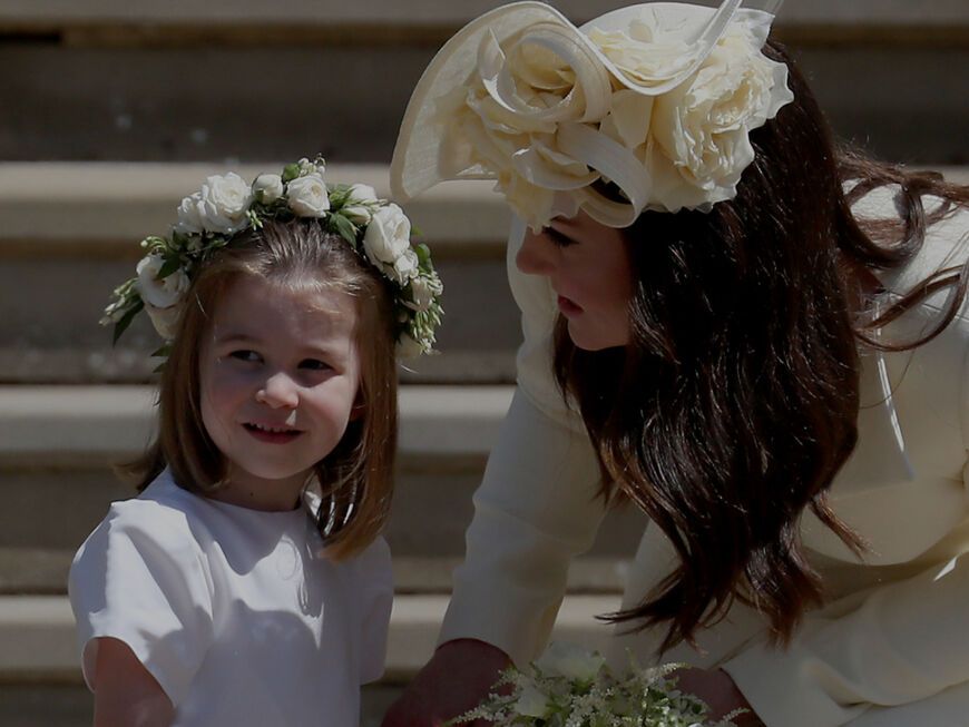 Prinzessin Charlotte und Prinzessin Kate bei der Hochzeit von Harry & Meghan im Jahr 2018.