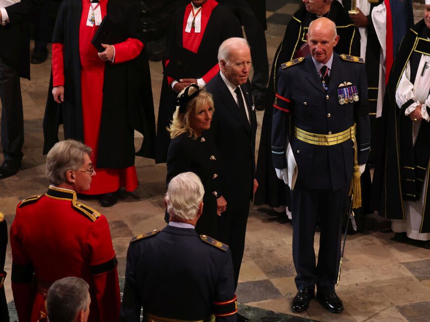 Jill und Joe Biden bei der Beerdigung von Queen Elizabeth II. 