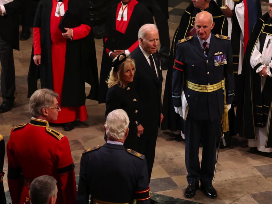 Jill und Joe Biden bei der Beerdigung von Queen Elizabeth II. 