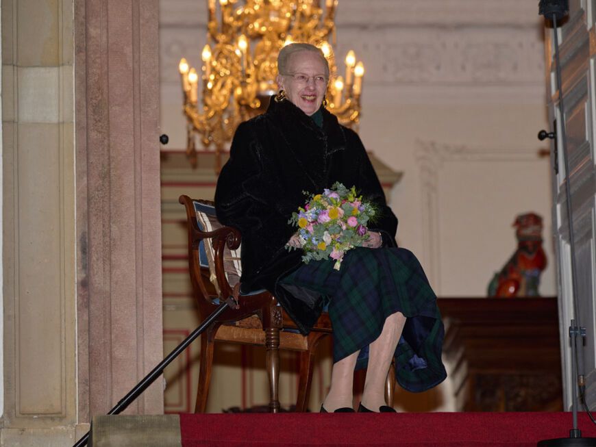 Königin Margrethe beim Fackelzug in Koppenhagen. 
