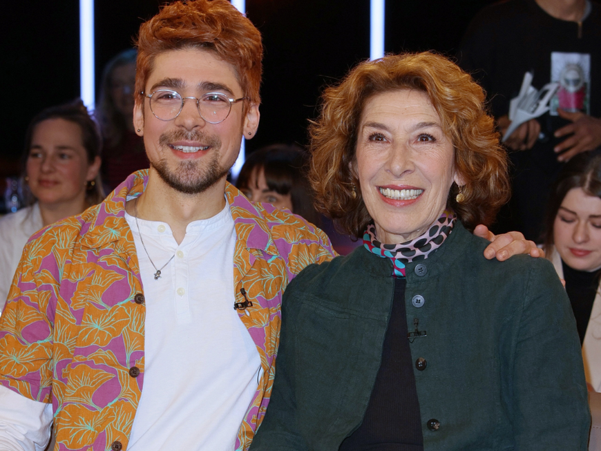 "Tatort"-Star Adele Neuhauser mit Sohn Julian Pajzs