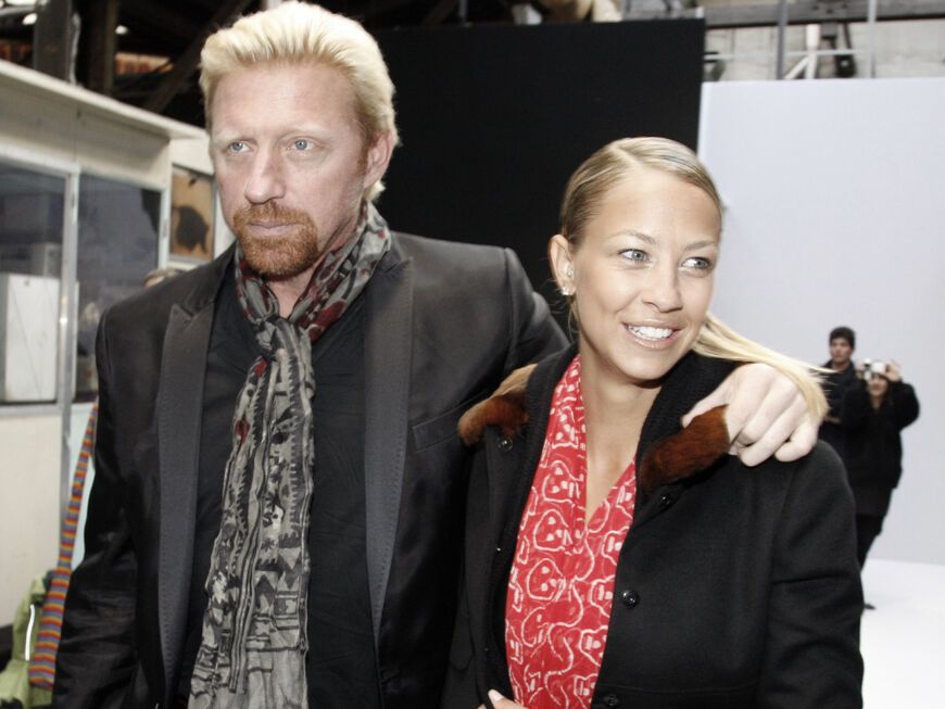 Boris Becker und Sandy Meyer-Wölden Arm in Arm in Paris