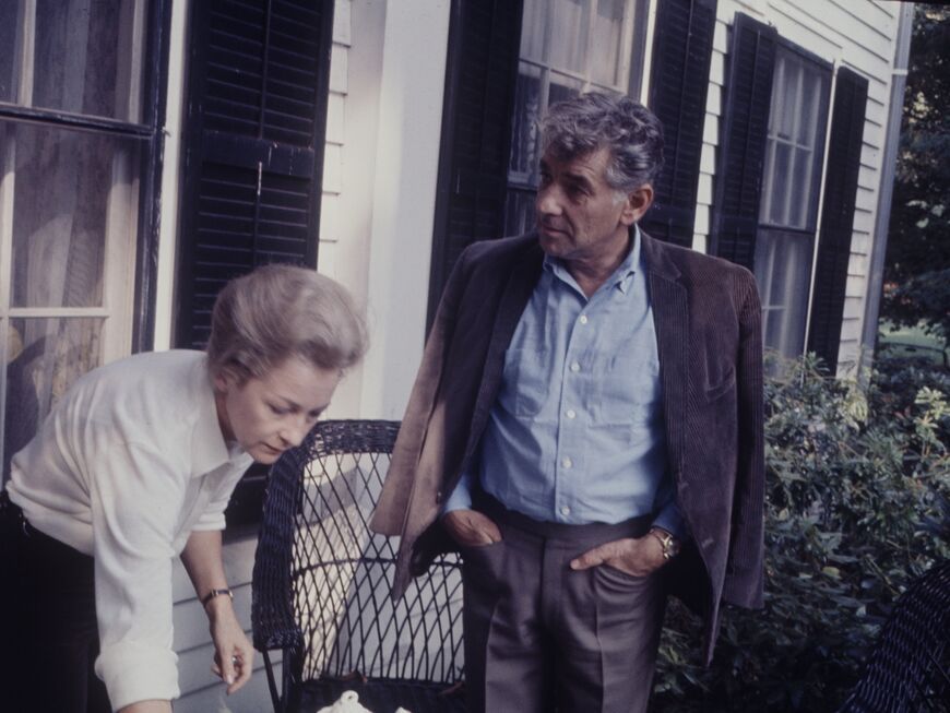 Leonard Bernstein und seine Frau Felicia Montealegre