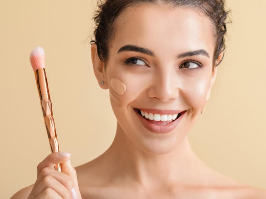 Make Up Setzt Sich In Poren Ab Make-up: Diese 6-Euro-Foundation verstopft die Poren nicht