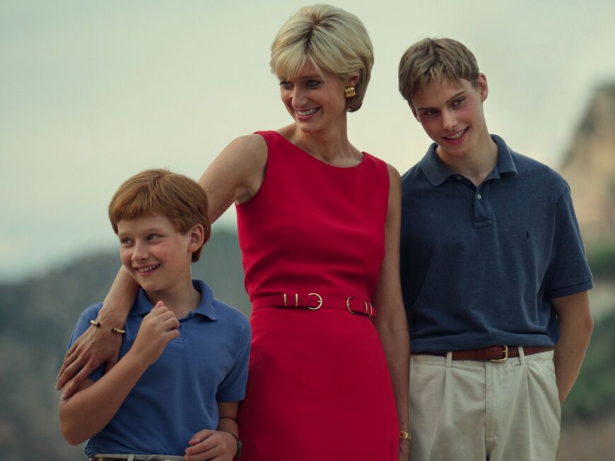 Prinz Harry, Prinzessin Diana und Prinz William in "The Crown" auf Netflix. 