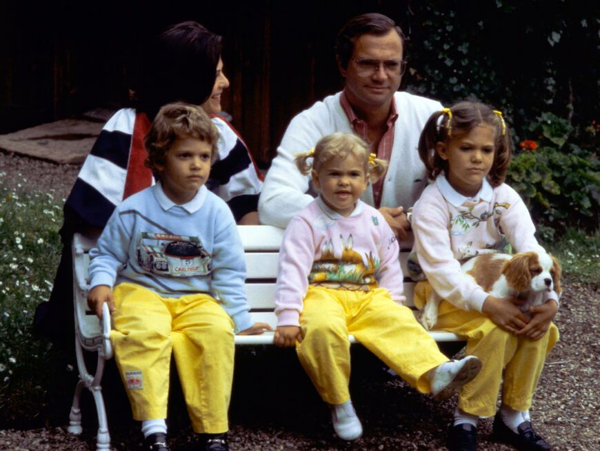 Königin Silvia und König Carl Gustaf mit ihren Kindern Prinz Carl Philip, Prinzessin Madeleine und Prinzessin Victoria. 