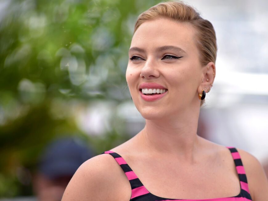 Scarlett Johansson strahlt mit frischer Haut