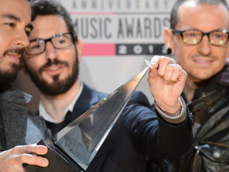 Linkin Park mit ihrem Preis ("Beste Band - Alternative")