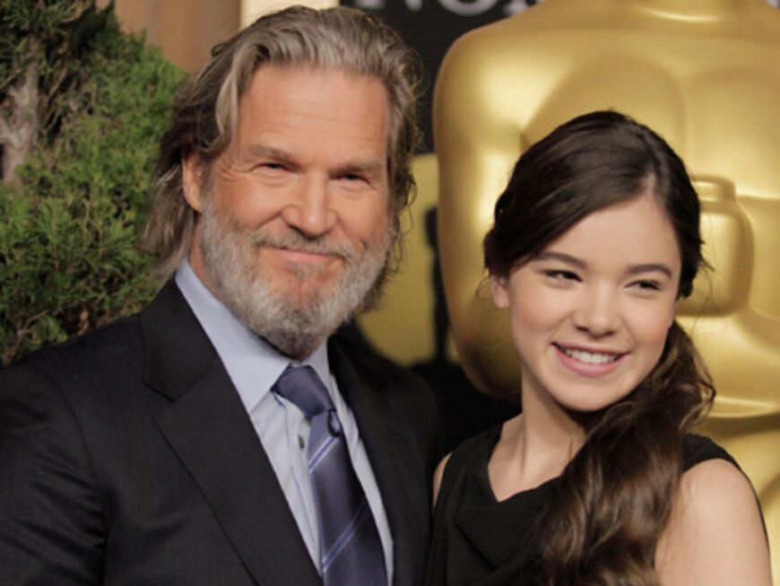 Jeff Bridges, selbst nominert für seine Hauptrolle in "True Grit" prophezeite: Colin Firth wird für seine "wunderbare Darbietung" in "The Kings Speech" einen Oscar gewinnen. Hailee Steinfeld stimmte zu