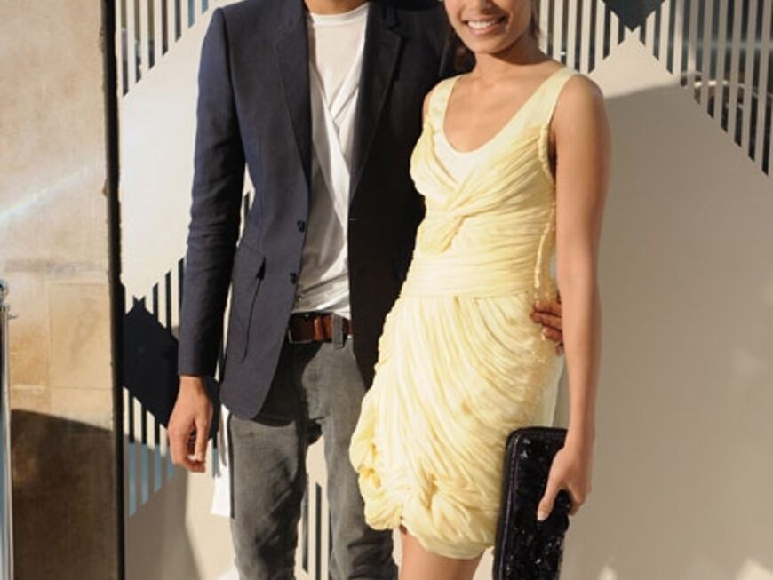 Schauspieler Dev Patel gemeinsam mit "Slumdog Millionaire" - Kollegin und Freundin Freida Pinto