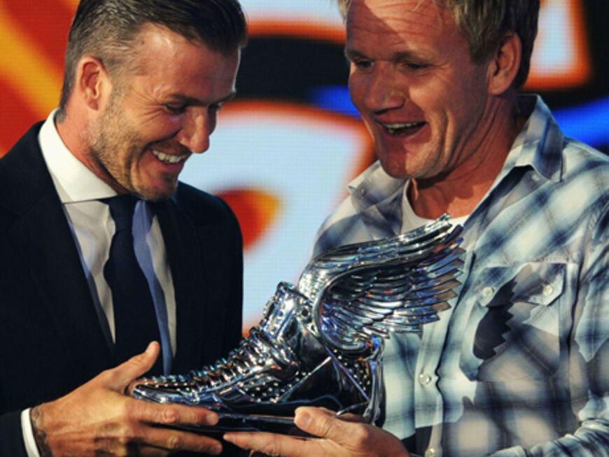 Cool! Gordon Ramsay durfte seinem Freund und Landsmann David Beckham einen Award überreichen