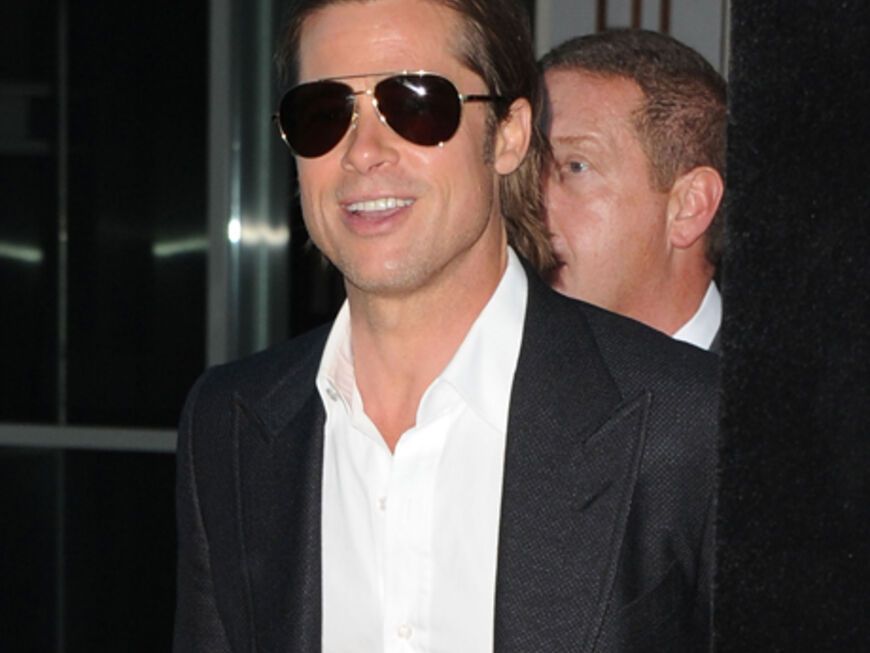 Cool: Brad Pitt mit lässiger Piloten-Brille