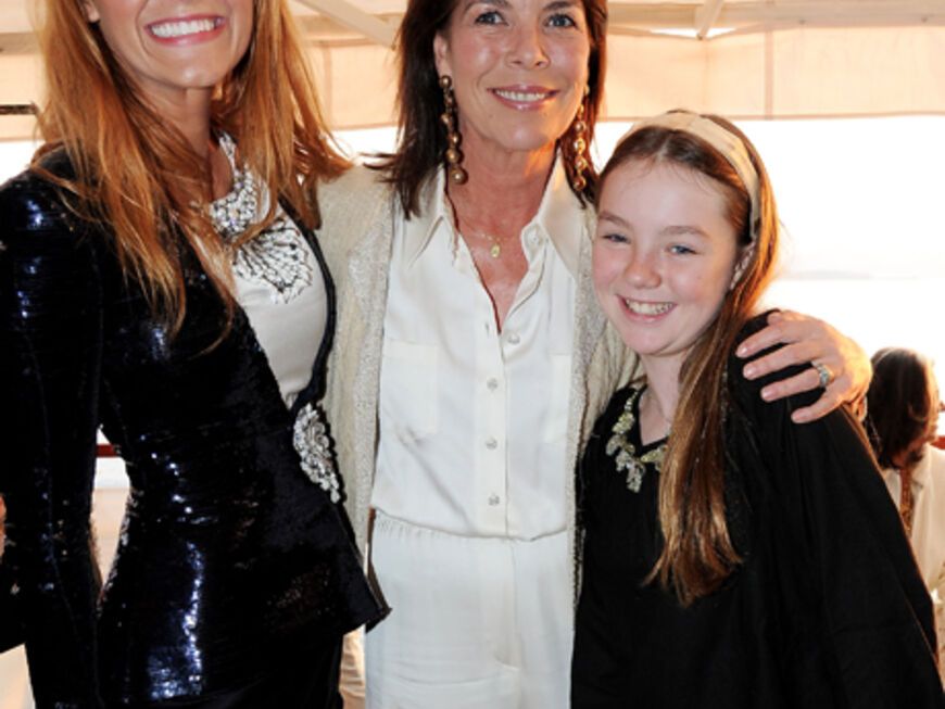Adel verpflichtet: Blake Lively mit Prinzessin Caroline von Monaco und ihrer Tochter Alexandra