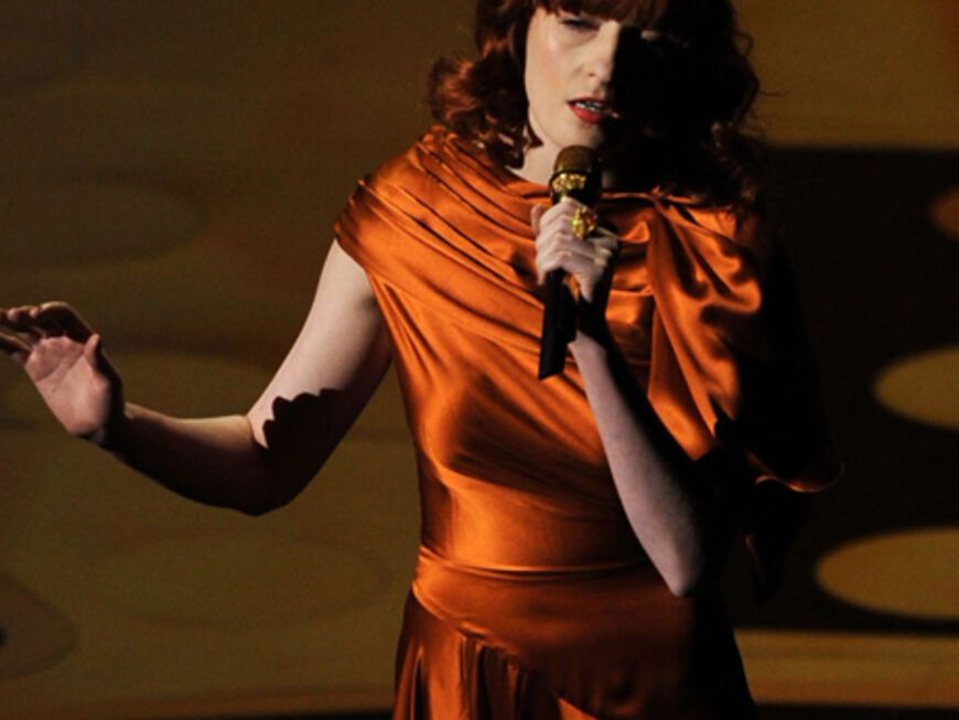 Florence Welch﻿ singt den Titelsong zu "127 Hours"