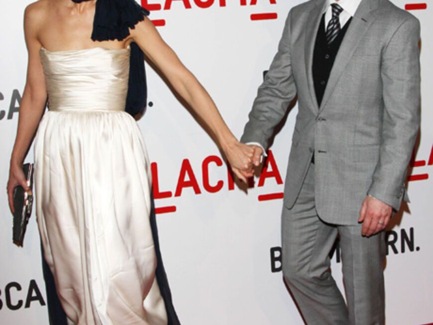 Liebe im Eiltempo: Nur zwei Monate nachdem sich das Paar kennenlernte, machte Tom Cruise Katie einen Heiratsantrag