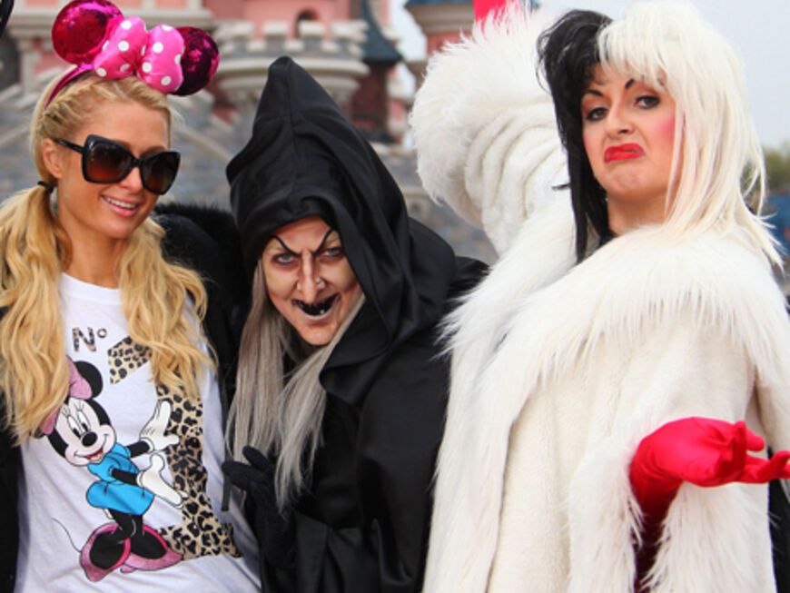 Den ganzen Oktober lang wird im "Disneyland" Halloween gefeiert - für Paris Hilton Grund genug dort vorbeizuschauen