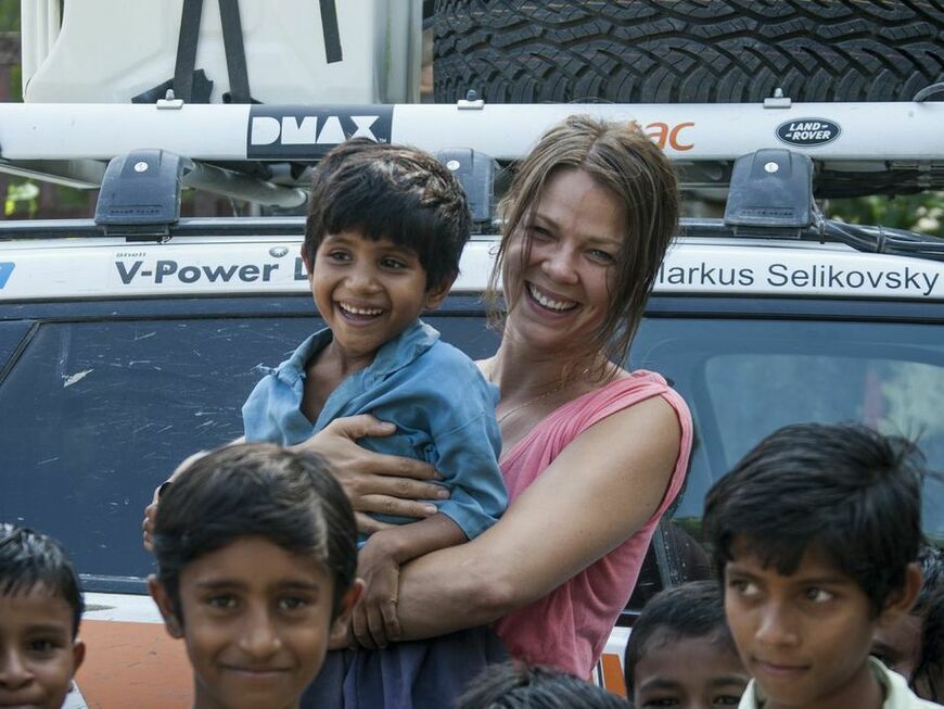 OK!-Chefreporterin Edith ging mit Jessica Schwarz auf Indien-Tour: eine unvergessliche Reise, die berührt. Die Kinder scharten sich immer um Jessica