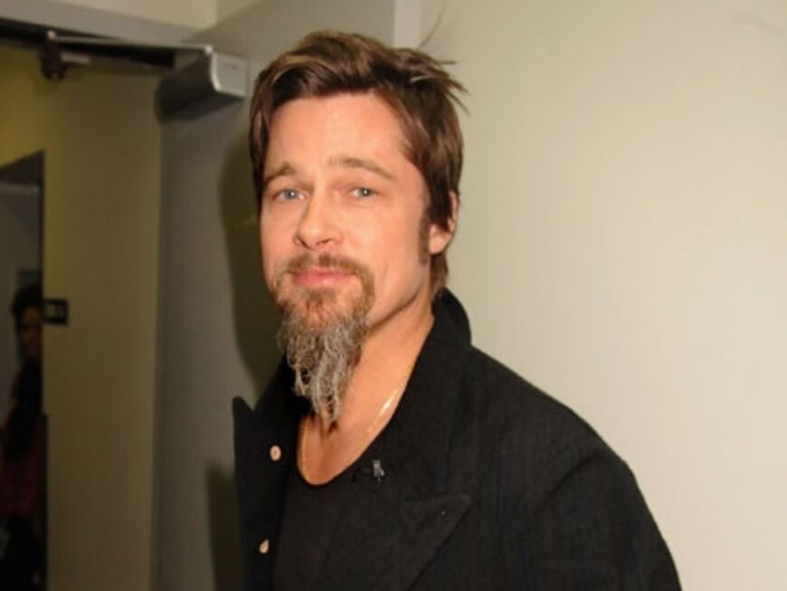 Brad Pitt und viele weitere Stars schilderten die Schicksale von Überlebenden und beschrieben ihre Not