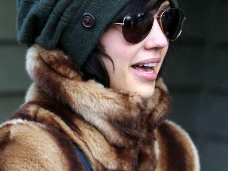 Inkognito unterwegs: Schauspielerin Jessica Alba ist mit Mütze und Sonnenbrille kaum wiederzuerkennen