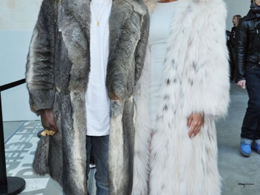 Kanye West und Amber Rose posieren für die Fotografen