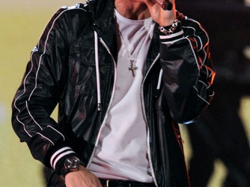 Was für ein Comeback: Eminem steht endlich wieder auf der Bühne. Für seine Single "Crack A Bottle" bekam er sogar einen Grammy 