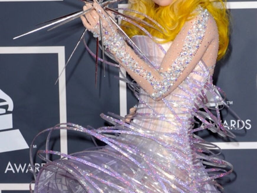 Wie immer extravagant: Lady GaGa. Die Sängerin war für insgesamt fünft Grammys nominiert - wurde aber nur zwei Mal geehrt