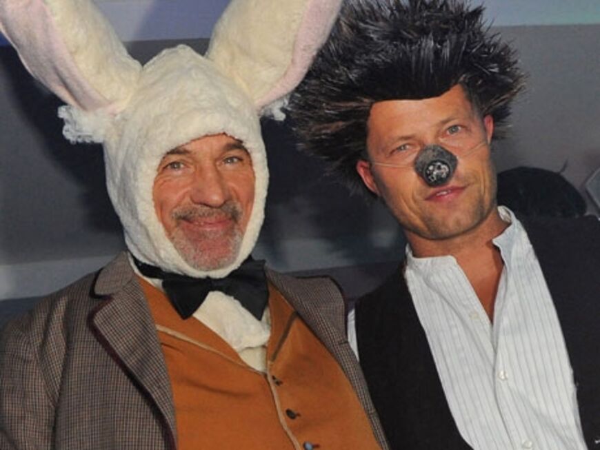 So konnte man Heiner Lauterbach und Til Schweiger bereits im erfolgreichen "Zweiohrküken"-Kinofilm erleben. Lauterbach verkleidete sich als Hase und Schweiger als "Mucki"