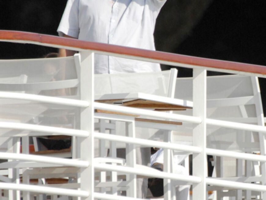 Die Ruhe vor dem Sturm: Dustin Hoffman genießt die freie Zeit auf einer Sonnen-Terrasse