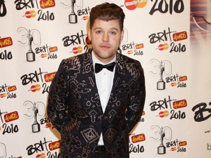 Daniel Merriweather warf sich in Schale und kam im schicken Anzug mit Fliege zu den "Brit Awards"