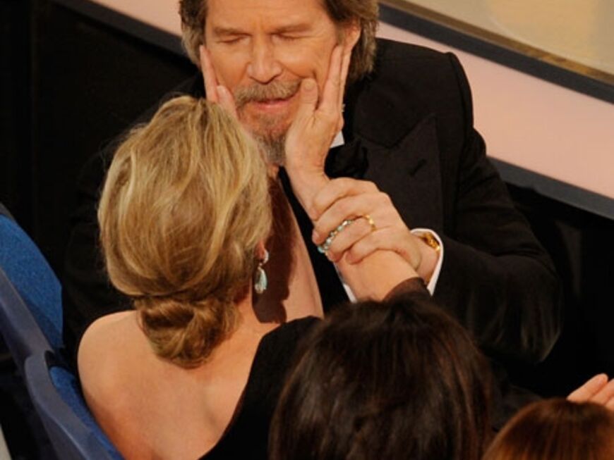 Nach seiner Ehrung bedankt sich Jeff Bridges bei seiner Ehefrau Susan Geston. Sie sind seit 33 Jahren verheiratet