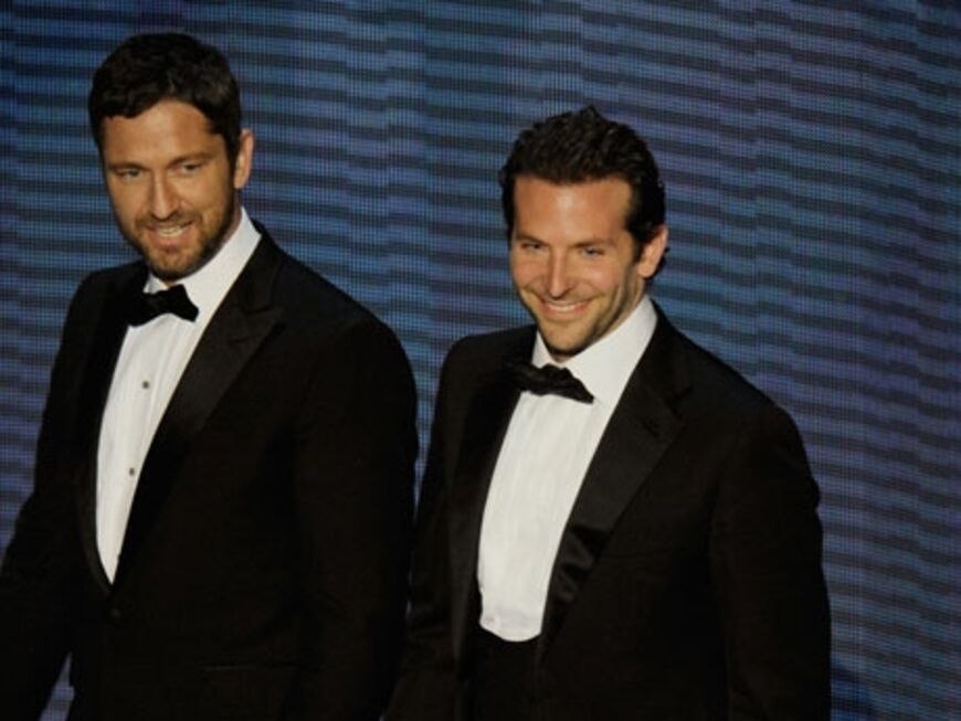 Zwei coole Typen: Als Gerad Butler und Bradley Cooper die Bühne betraten, schlugen Frauenherzen über